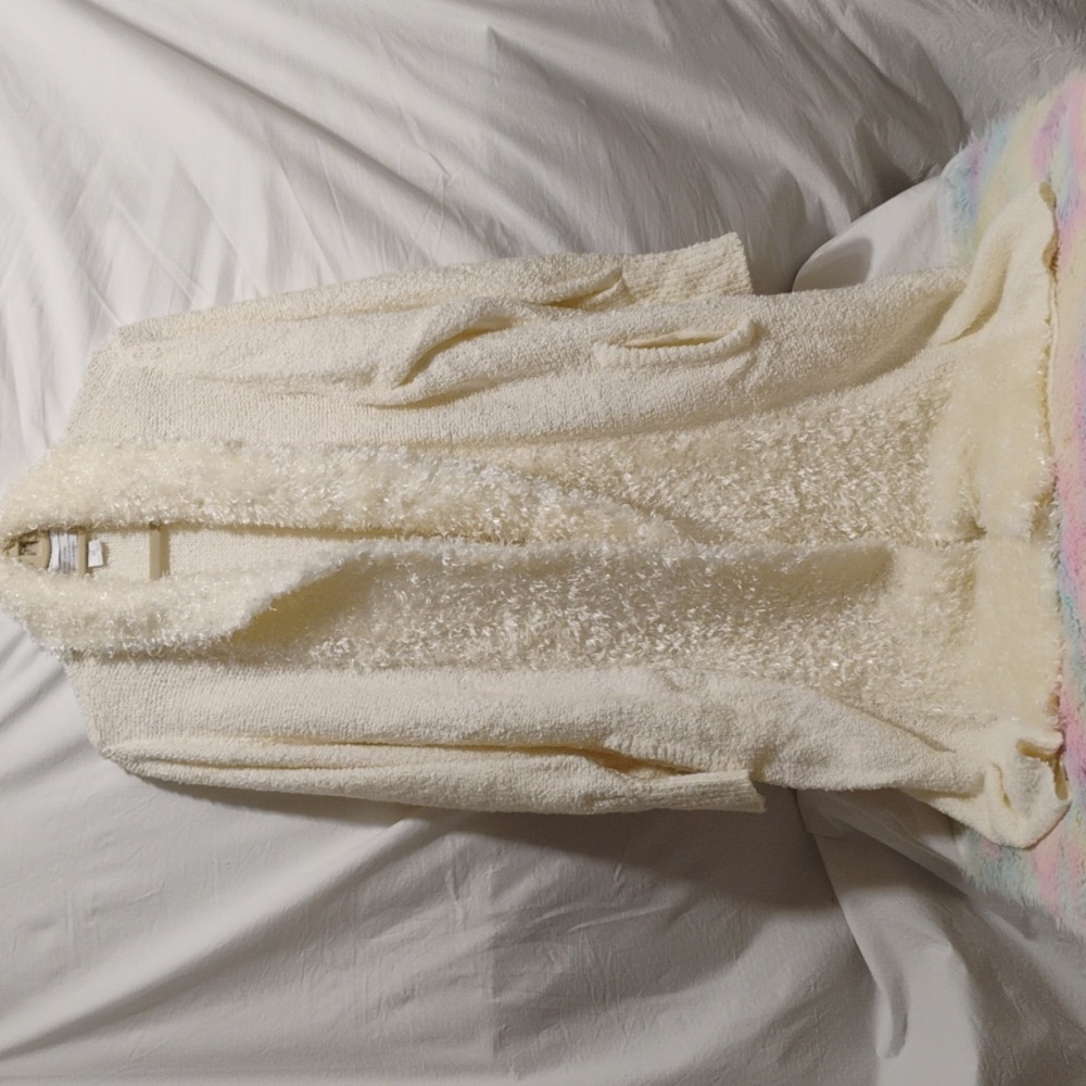 SALE! NWOT SIDEFFECTS Long Vintage Cream Sweater W Pockets Sz.M (BX25)